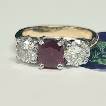 18ct yellow gold Ruby and Diamond 3 stone ring