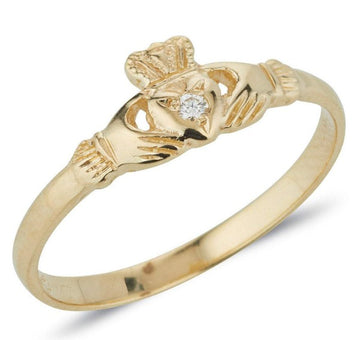 yellow gold danity ladies claddagh ring with small diamond set in the heart