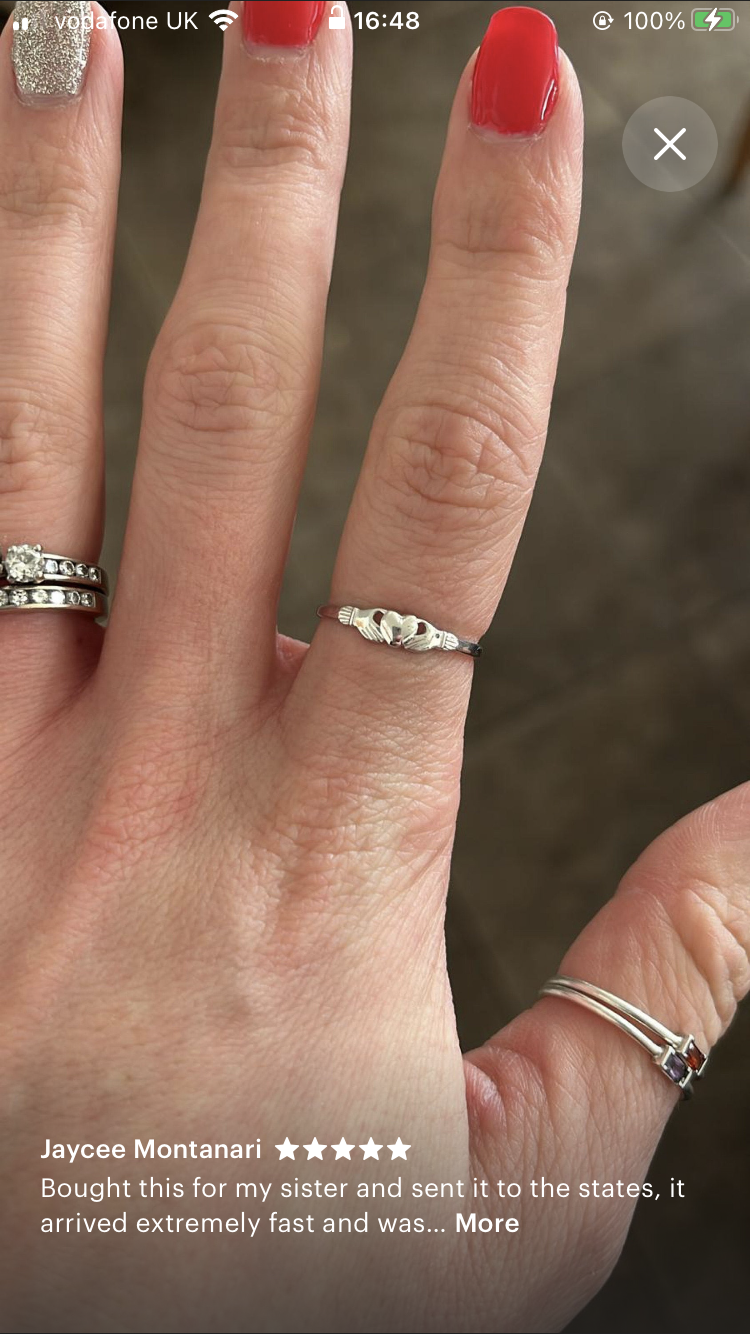 Claddagh ring in White Gold Dainty