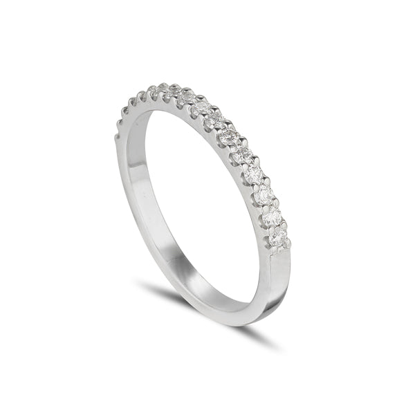 18ct white gold claw set wedding or eternity ring