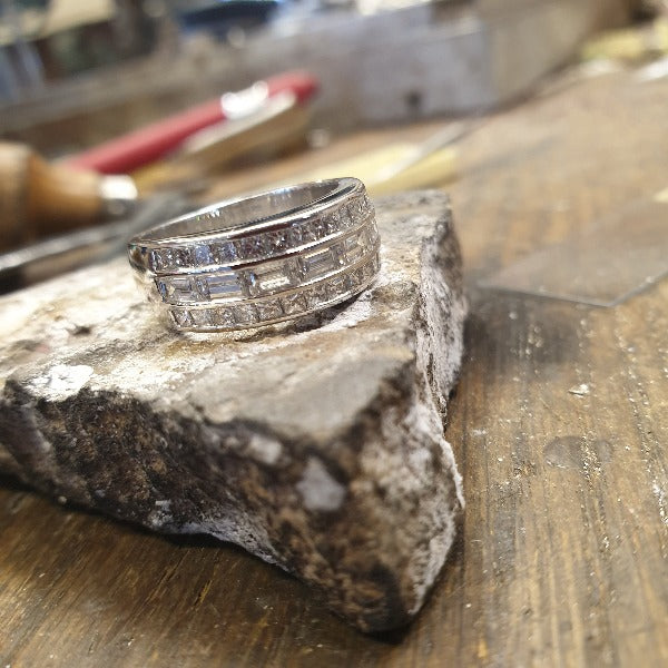 18ct white gold 3 row diamond  set wide ring looks like there is 3 channel set rings soldered together