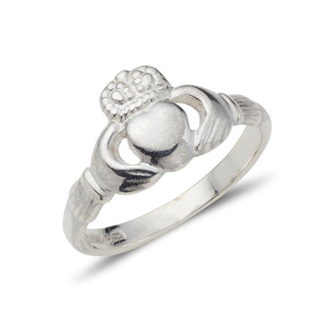 white gold ladies antique style claddagh ring