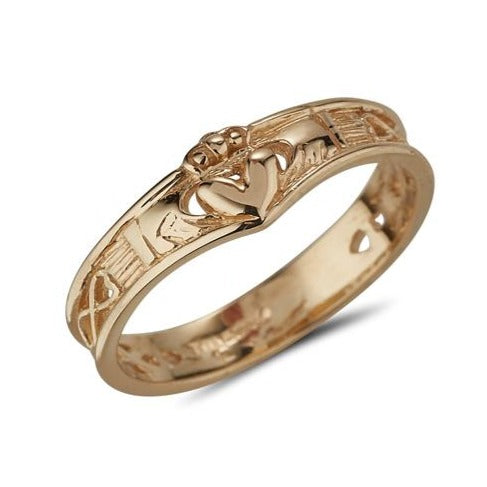 Claddagh ring in Gold Wishbone