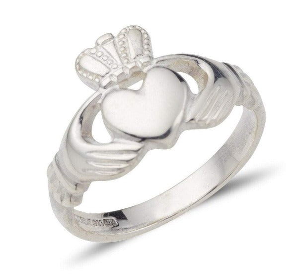 white gold ladies claddagh ring hand engraved celtic band